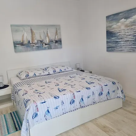 Sobin Apartamento Kaštela